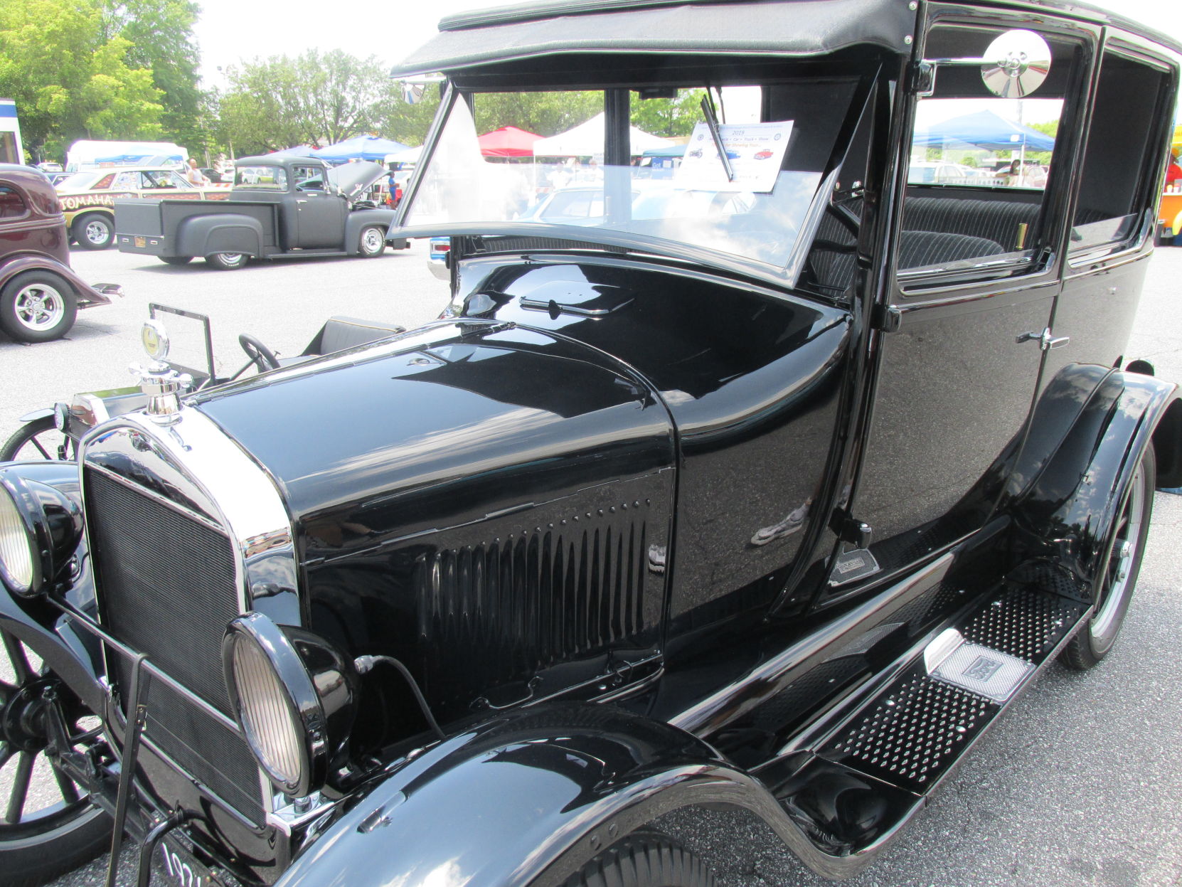 Veteran Car Show (7).JPG